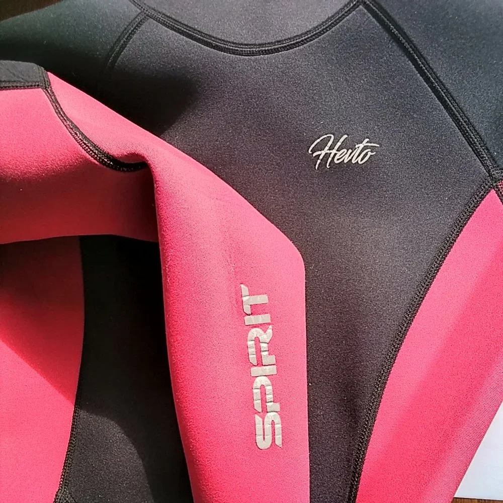 Hevto Childs Full Wetsuit Youth Size 16 Spirit Vigor 3/2 Red Black - Picture 1 of 10